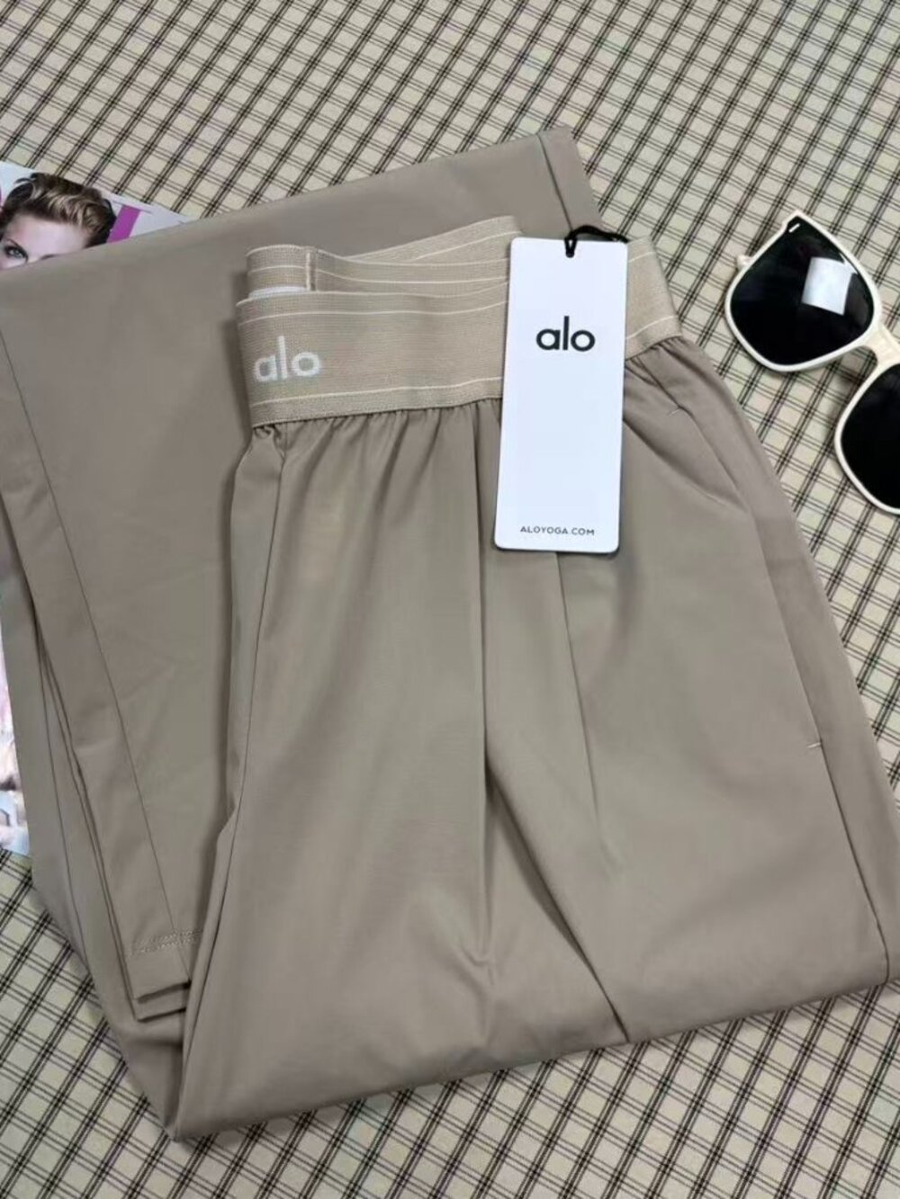 👍Alo Yoga Suit Up Trouser Gravel Regular 30" Inseam✨Straight Leg - Picture 9 of 12